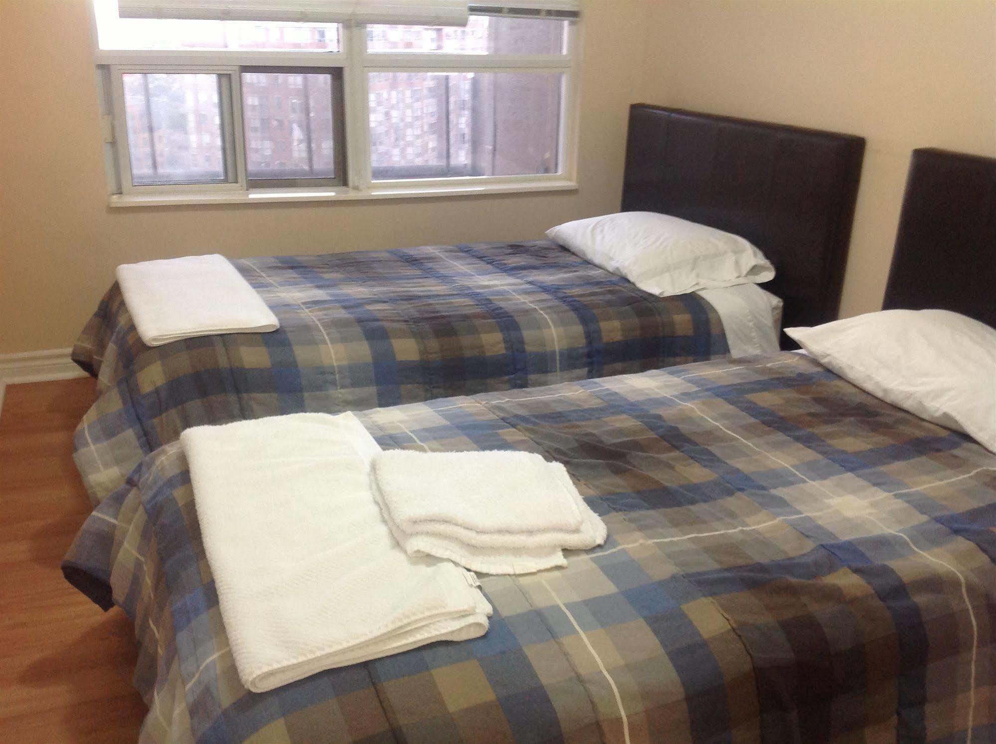 Oxford Furnished Apartments, Миссиссага Экстерьер фото